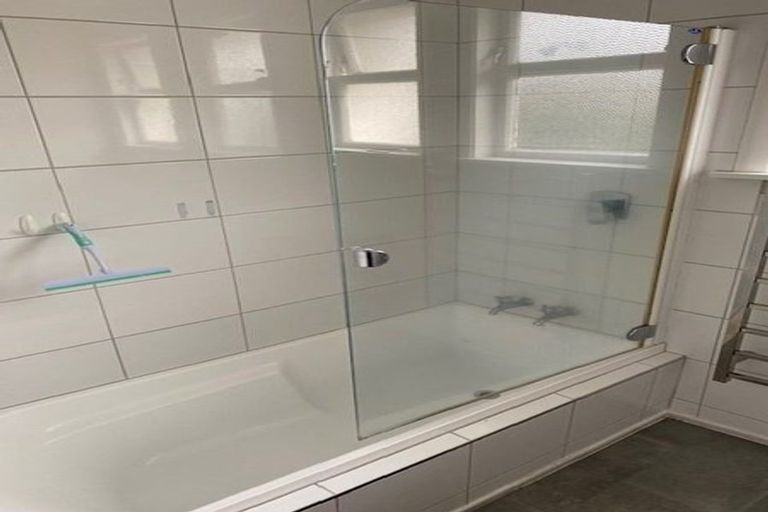 Photo of property in 5 Hillary Street, Tawa, Wellington, 5028