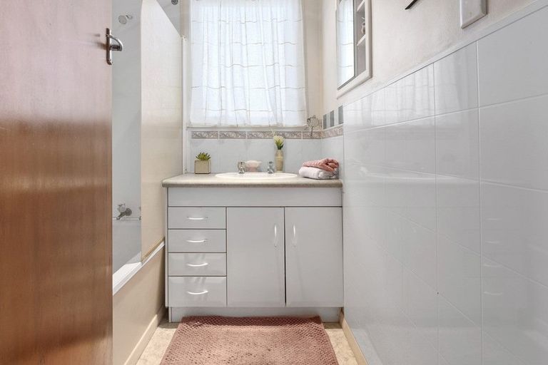 Photo of property in 1/114 Hynds Road, Gate Pa, Tauranga, 3112