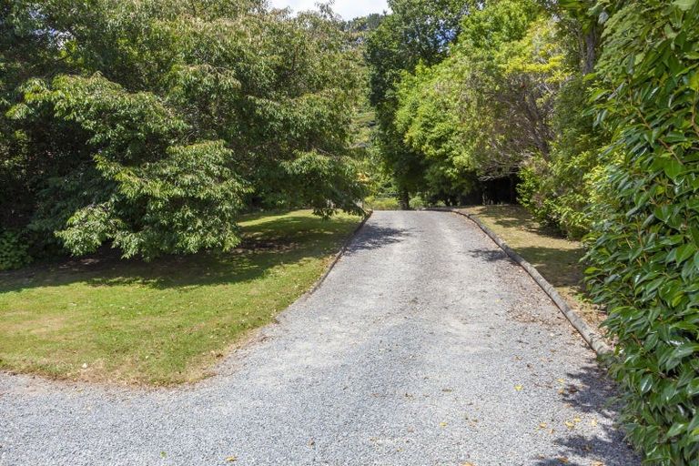 Photo of property in 190 Main Road South, Raumati South, Paraparaumu, 5032