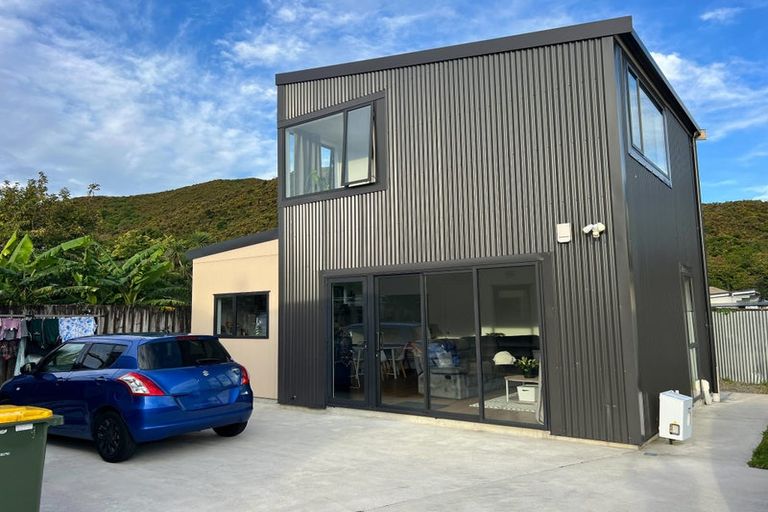 Photo of property in 392a Cambridge Terrace, Naenae, Lower Hutt, 5011