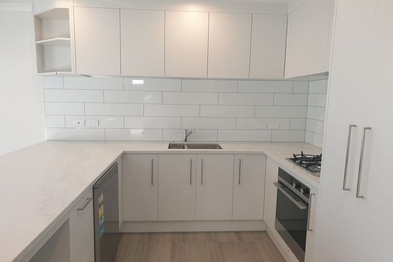 Photo of property in 24 Karearea Avenue, Kenepuru, Porirua, 5022