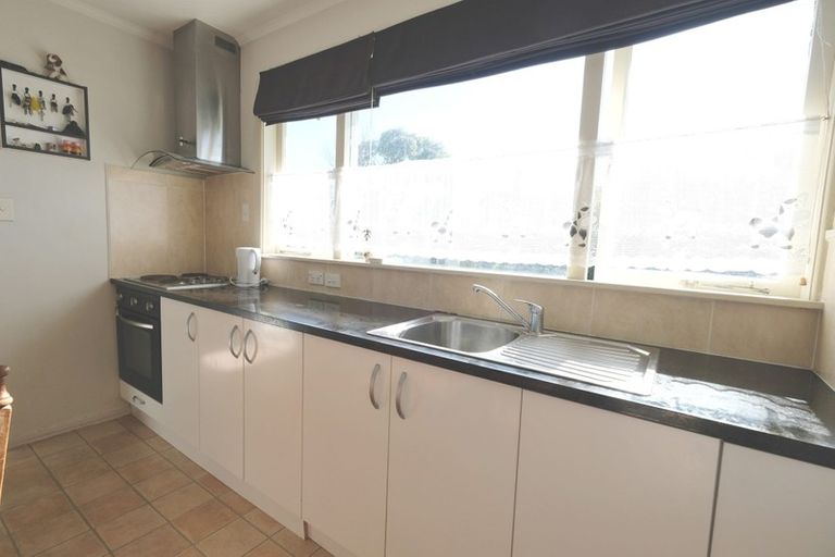 Photo of property in 12 Nield Road, Manurewa, Auckland, 2102