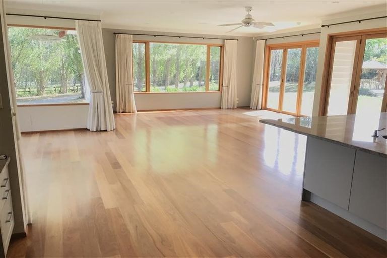 Photo of property in 124 Bawden Road, Dairy Flat, Albany, 0792