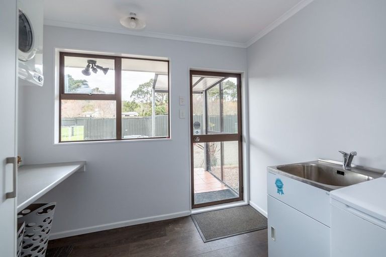 Photo of property in 1 Tudor Road, Pahiatua, 4910