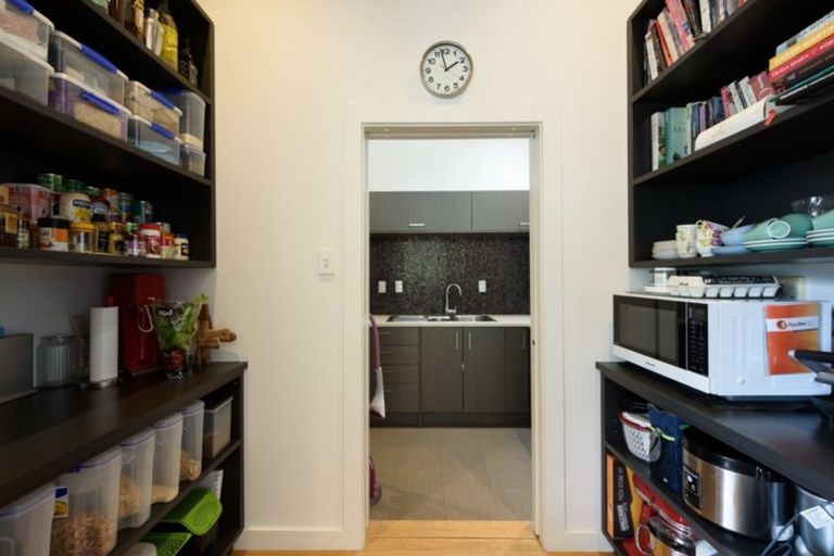 Photo of property in 11 Upper Bourke Street, Kilbirnie, Wellington, 6022