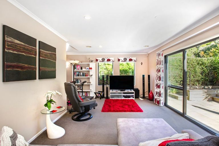 Photo of property in 53 Saint Ives Drive, Camborne, Porirua, 5026