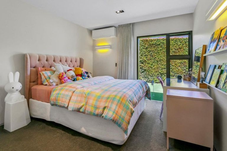 Photo of property in 23-27 Lake View Road, Takapuna, Auckland, 0622