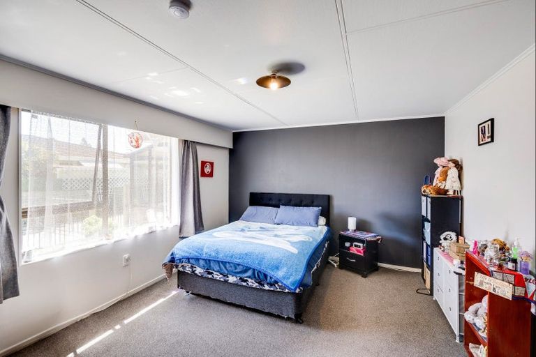 Photo of property in 2/403 Avenue Road West, Hastings, 4122