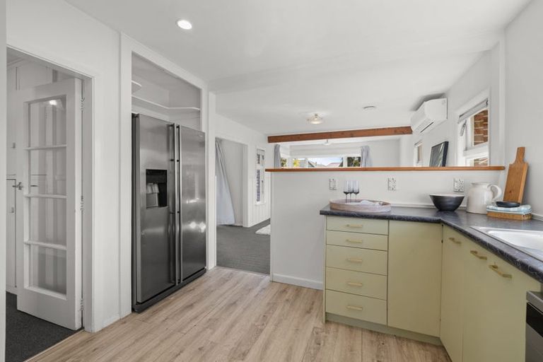 Photo of property in 27 Barclay Place, Burwood, Christchurch, 8061