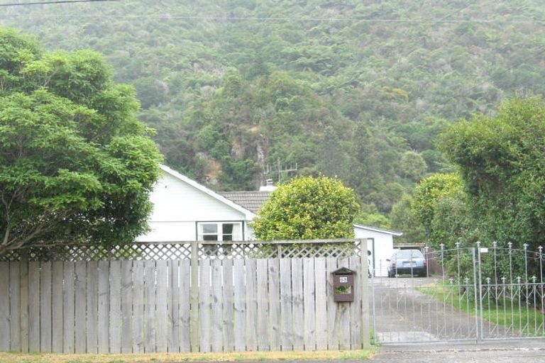 Photo of property in 68 Black Beech Street, Birchville, Upper Hutt, 5018