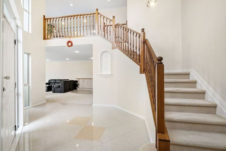 Photo of property in 46 Bronzewing Terrace, Unsworth Heights, Auckland, 0632