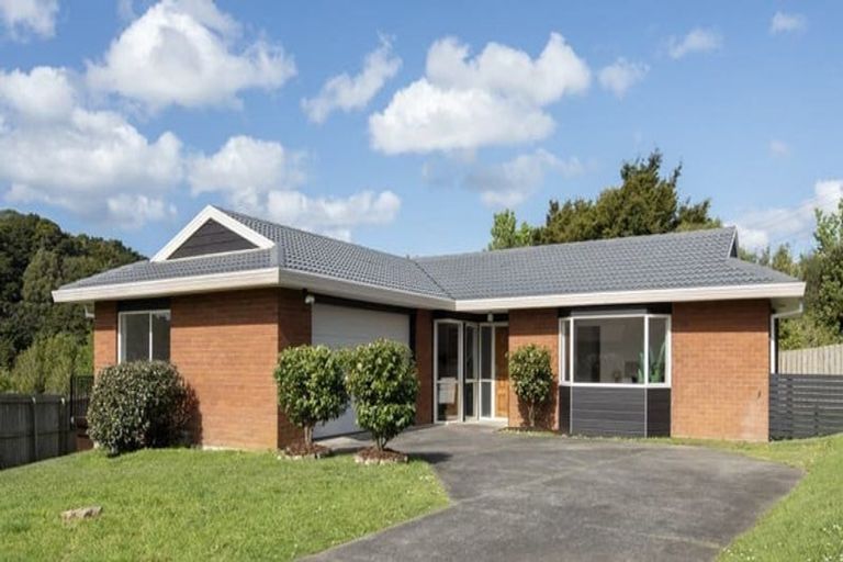 Photo of property in 19 Stanford Street, Albany, Auckland, 0632