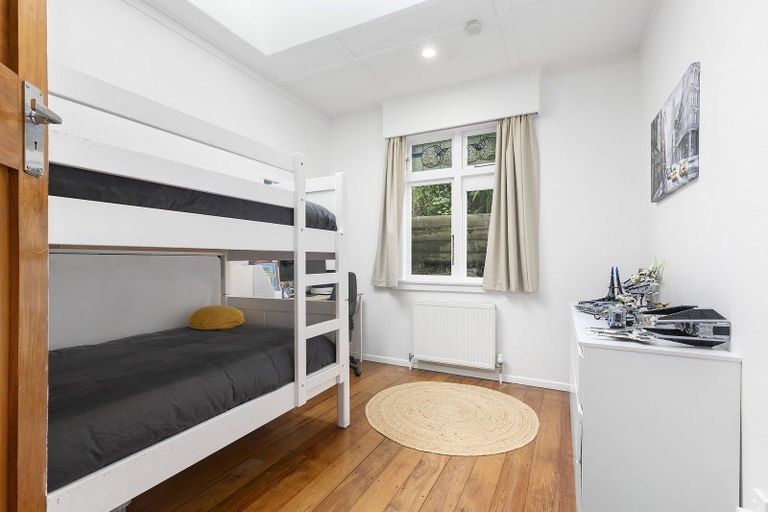 Photo of property in 9 Finnimore Terrace, Vogeltown, Wellington, 6021