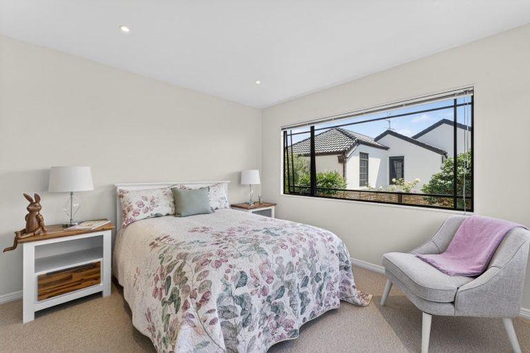 Photo of property in 5 Midway Avenue, Castor Bay, Auckland, 0620