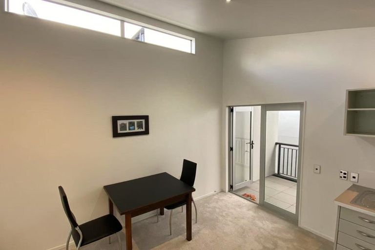 Photo of property in 9/5 Millais Street, Grey Lynn, Auckland, 1021