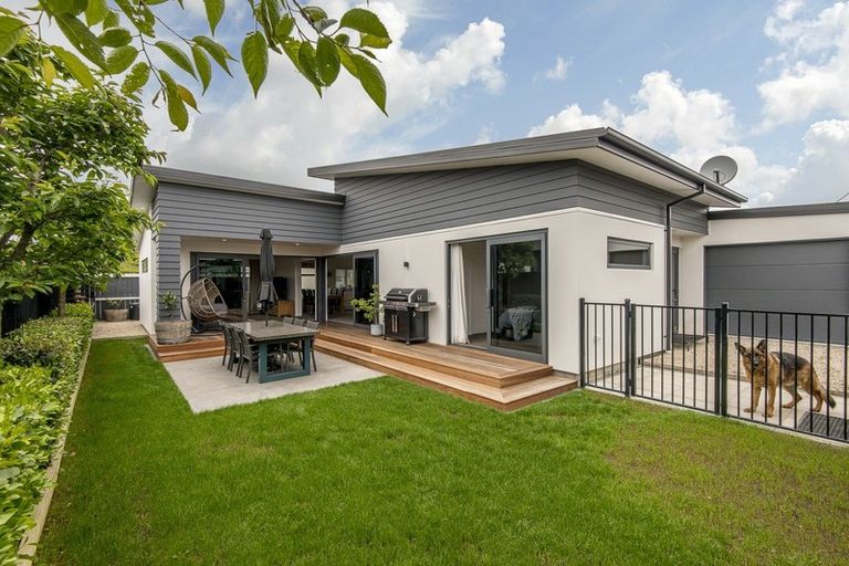 Photo of property in 5 Weruweru Street, Marshland, Christchurch, 8083