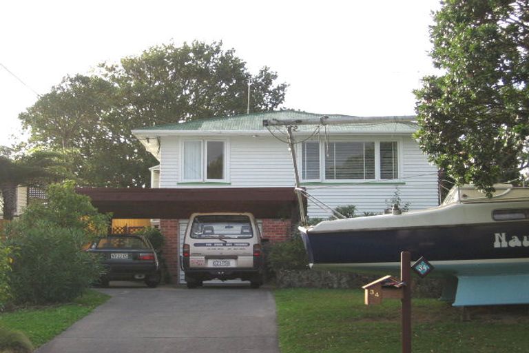 Photo of property in 34 Coniston Avenue, Te Atatu South, Auckland, 0610