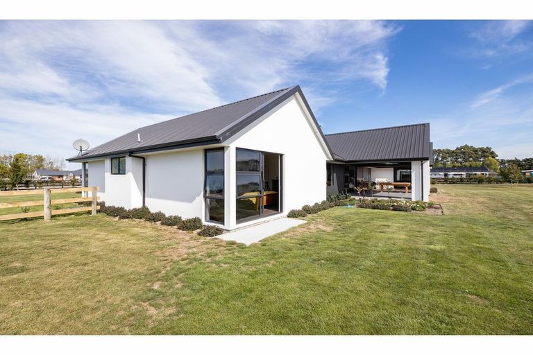 Photo of property in 25 Hallfield Drive, Ohoka, Kaiapoi, 7692