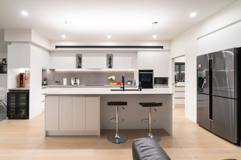 Photo of property in 14 Garden Road, Raumati Beach, Paraparaumu, 5032