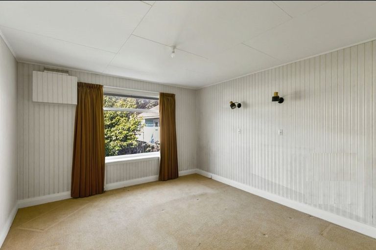 Photo of property in 30 The Parade, Island Bay, Wellington, 6023