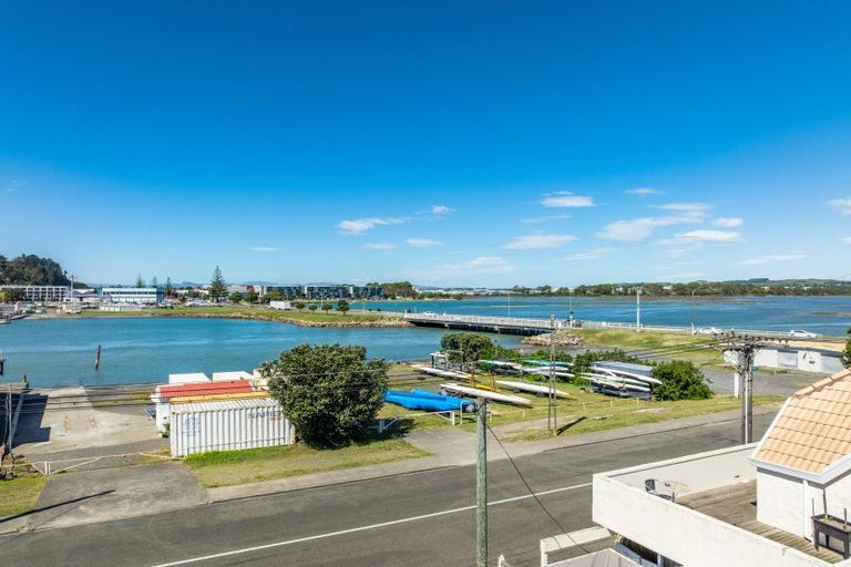 Photo of property in 13-14 Meeanee Quay, Westshore, Napier, 4110