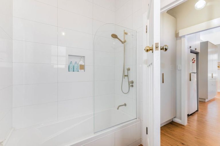Photo of property in 26 Britannia Street, Petone, Lower Hutt, 5012