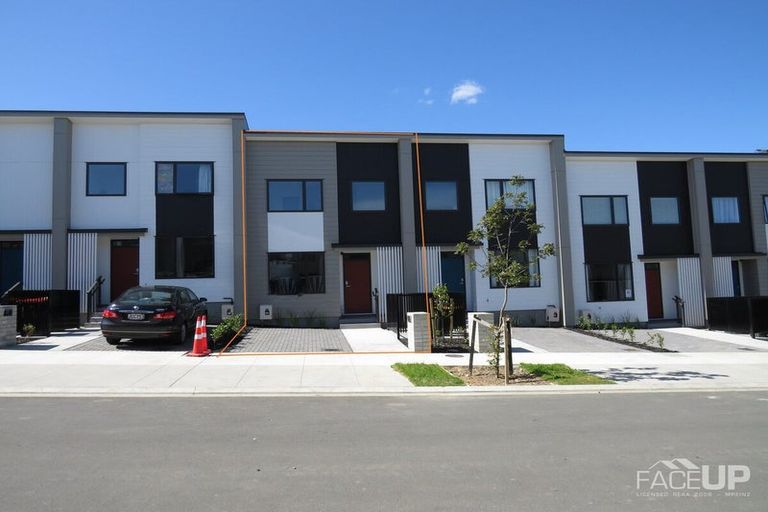 Photo of property in 11 Pukewhero Rise, Westgate, Auckland, 0614