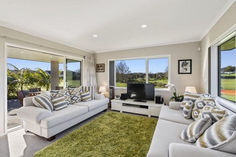 Photo of property in 14 Captains Loop, Haruru, 0204