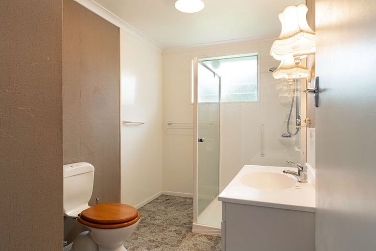 Photo of property in 6 Sherwood Place, Levin, 5510