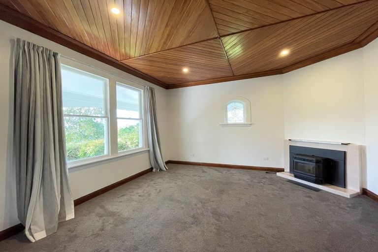 Photo of property in 165 Blanket Bay Road, Sawyers Bay, Port Chalmers, 9023