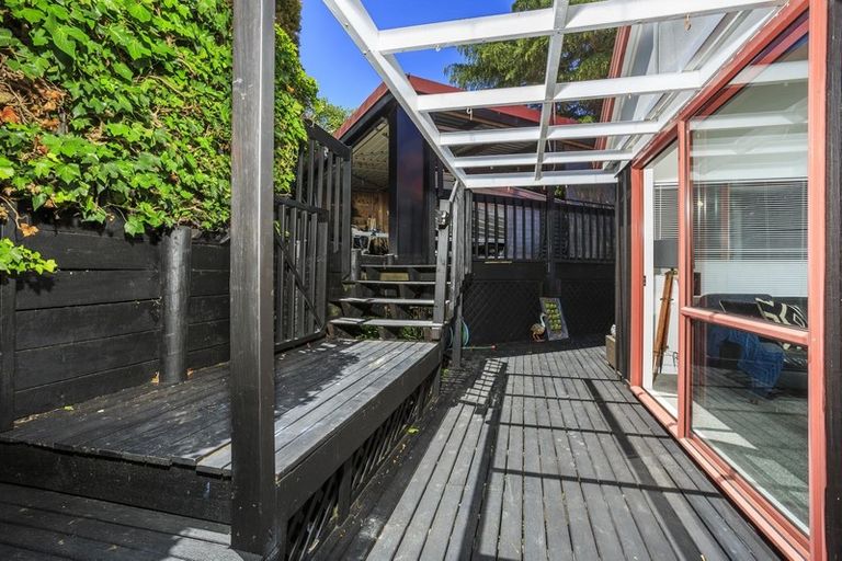 Photo of property in 2/16 Redwing Street, Browns Bay, Auckland, 0630