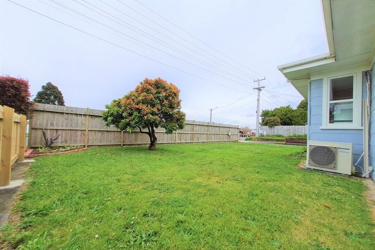 Photo of property in 1/47 Clevedon Road, Papakura, 2110