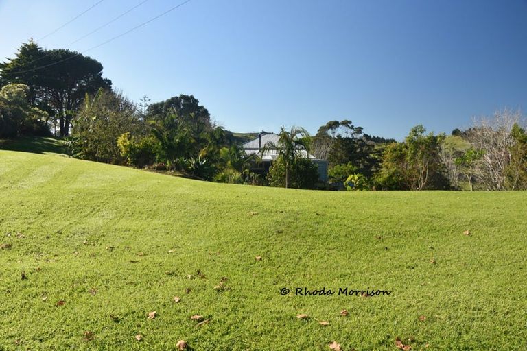 Photo of property in 330 Franklin Road, Paparoa, 0571