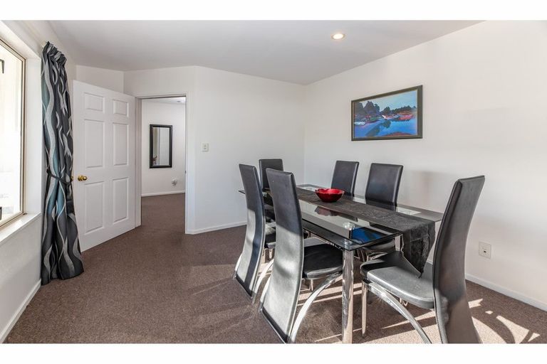 Photo of property in 3/50 Division Street, Riccarton, Christchurch, 8041