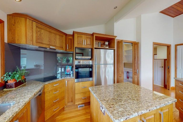 Photo of property in 22 Aileen Place, Whangamata, 3691