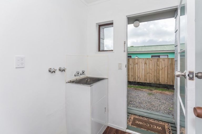 Photo of property in 100b Mako Mako Road, Levin, 5510