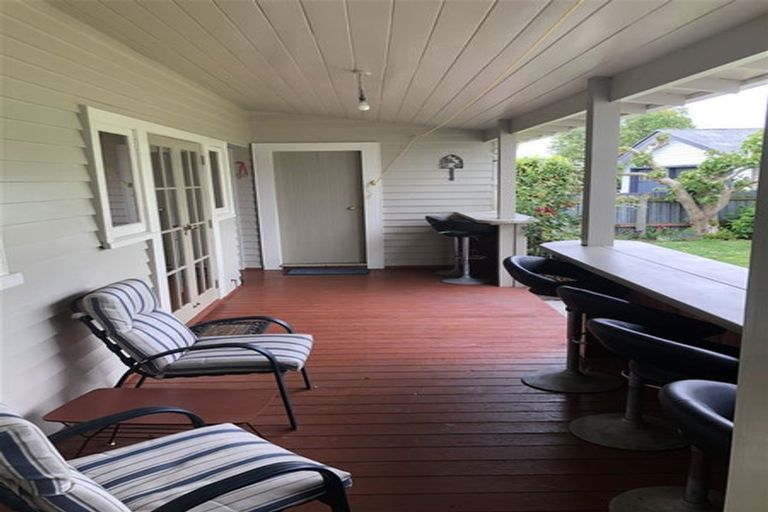 Photo of property in 61 Barraud Street, Dannevirke, 4930