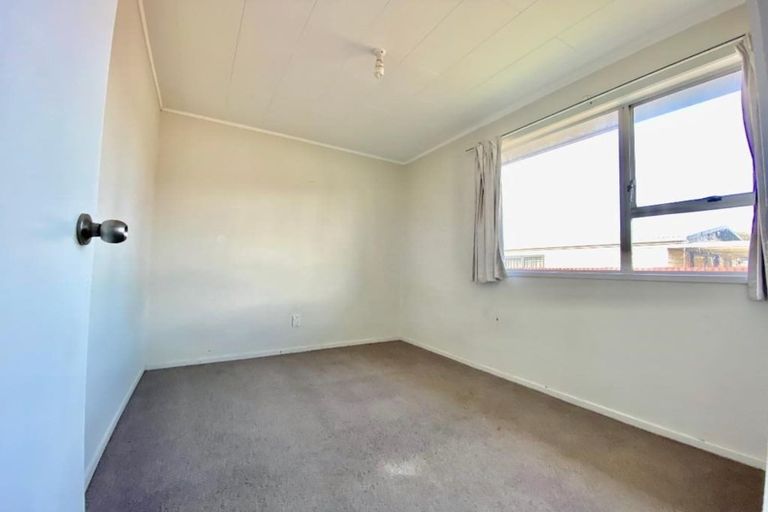 Photo of property in 76 Boundary Road, Clover Park, Auckland, 2019