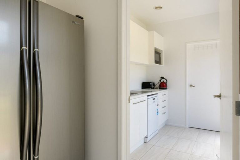 Photo of property in 141 Karewa Parade, Papamoa Beach, Papamoa, 3118