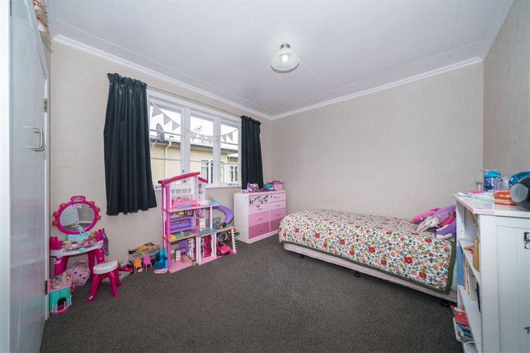 Photo of property in 42 Manson Street, Terrace End, Palmerston North, 4410
