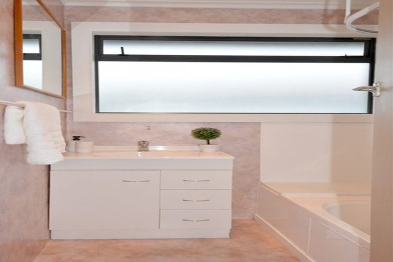 Photo of property in 10 Carlyle Road, Mosgiel, 9024