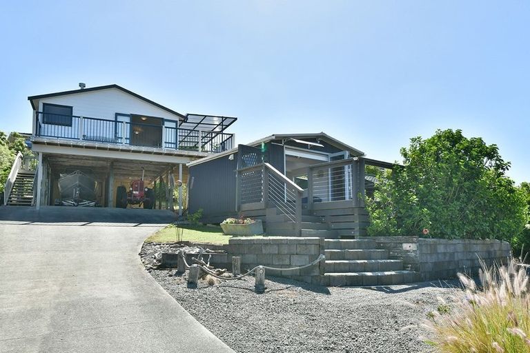 Photo of property in 18 Te Kapa Place, Snells Beach, 0920