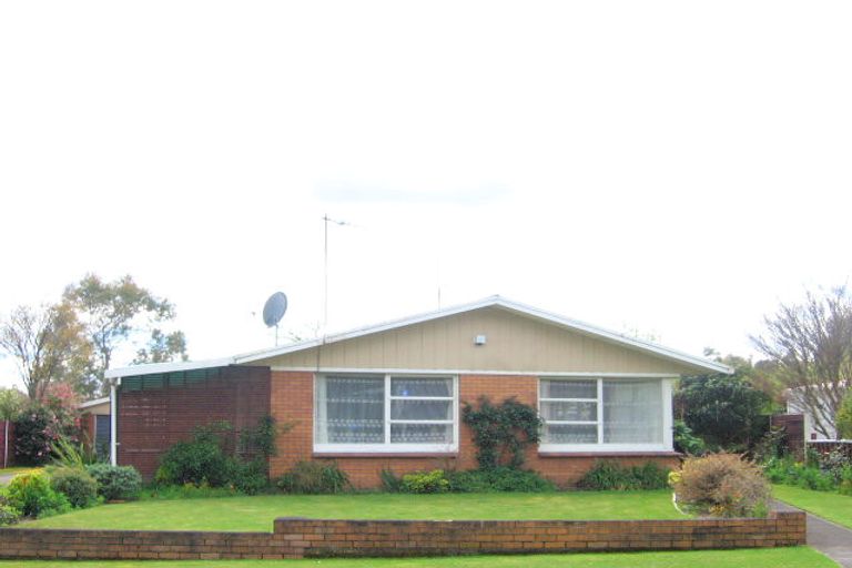 Photo of property in 14 Alastair Avenue, Owhata, Rotorua, 3010