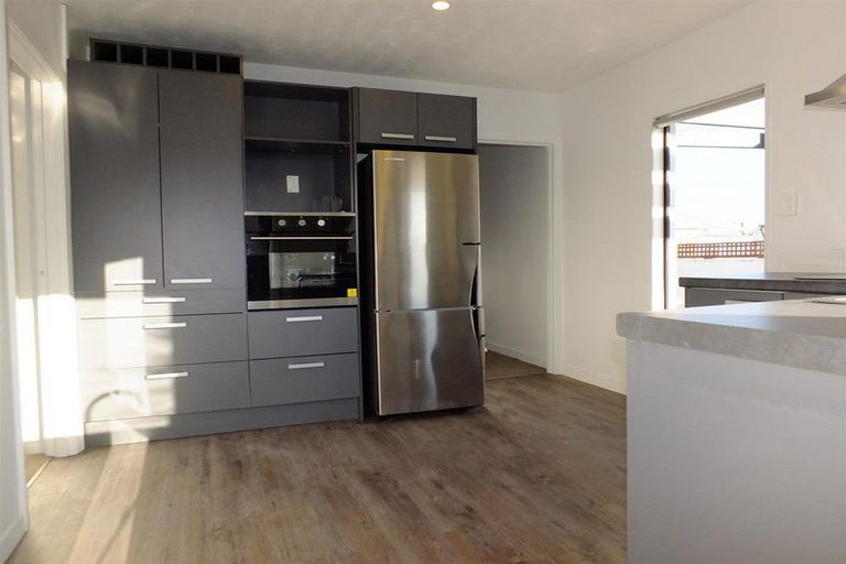 Photo of property in 526 Barbadoes Street, Edgeware, Christchurch, 8013