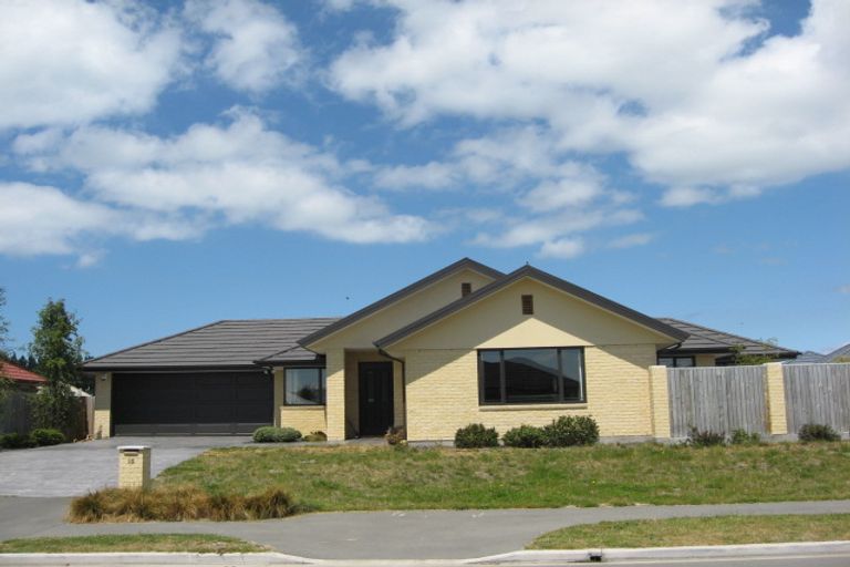 Photo of property in 15 Linkwater Way, Parklands, Christchurch, 8083
