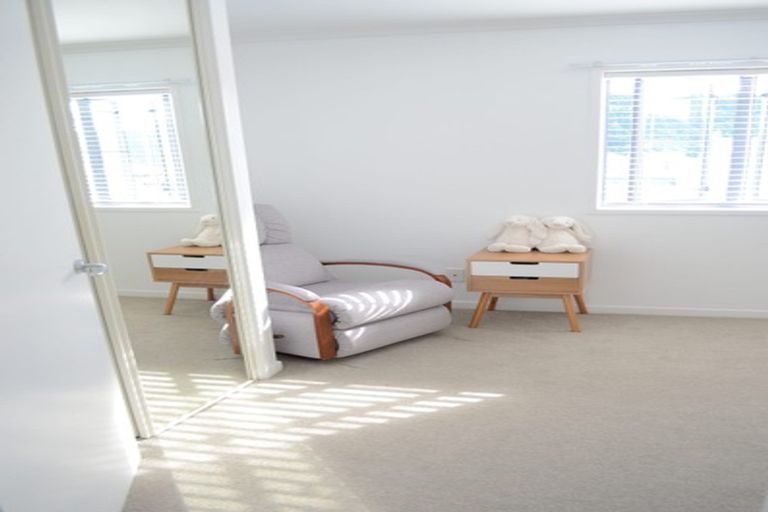 Photo of property in 24/8 Carolina Place, Albany, Auckland, 0632