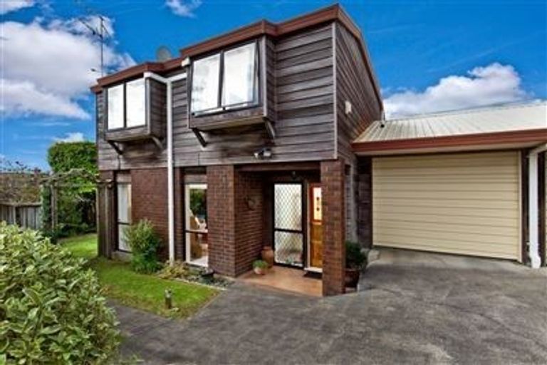 Photo of property in 2/14 Aramoana Avenue, Devonport, Auckland, 0624