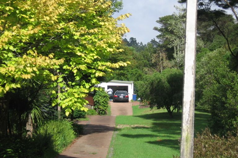 Photo of property in 26 Pendlebury Street, Green Bay, Auckland, 0604