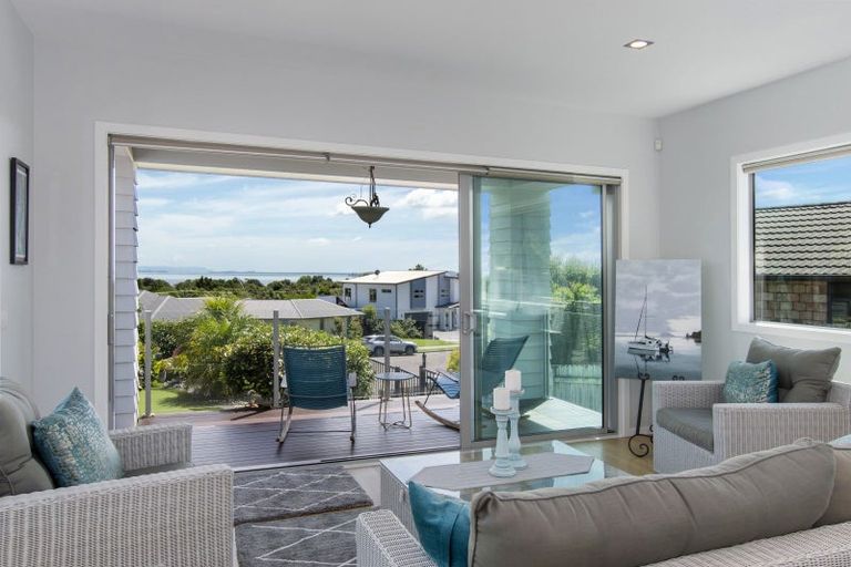 Photo of property in 25 Haden Place, Omokoroa, 3114