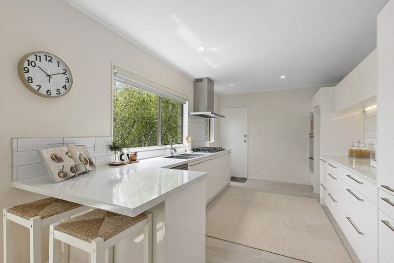 Photo of property in 12 Florio Terrace, Tawa, Wellington, 5028